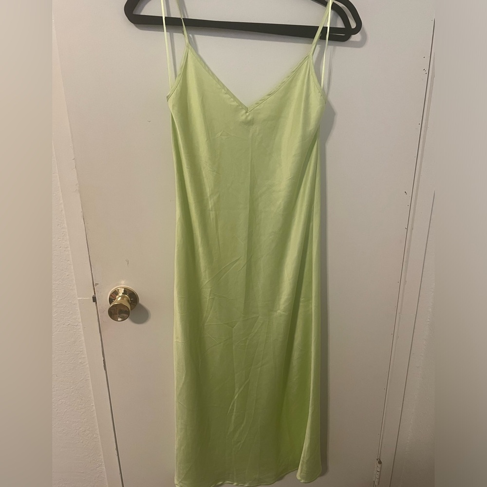 Bershka satin size women’s medium slip dress EUC lime green